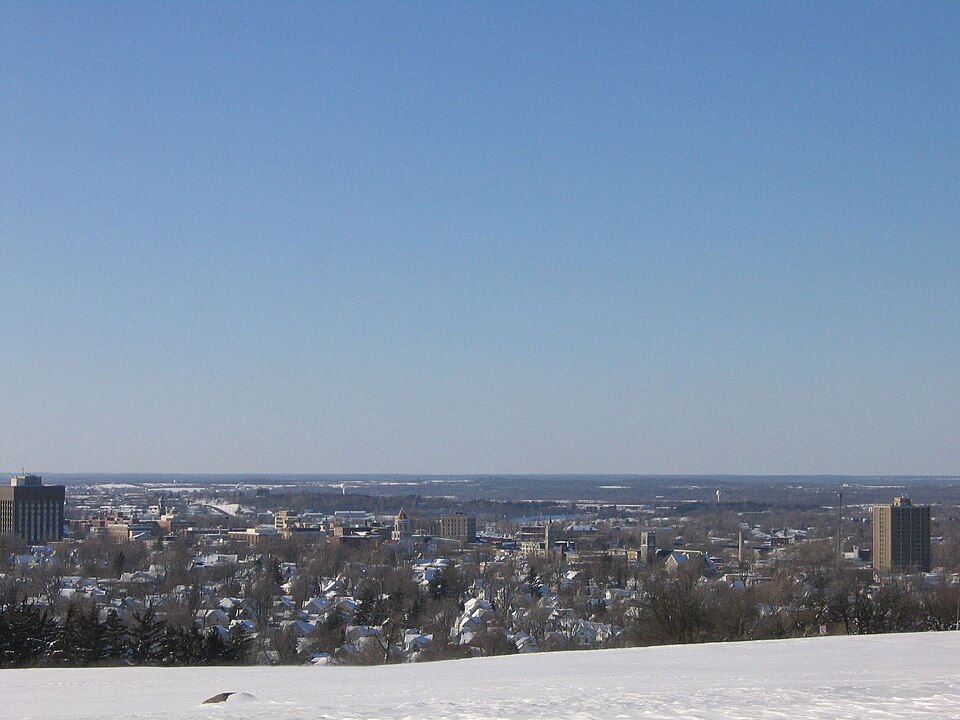 Akron, OH — Cost of Living, Housing & Relocation Guide [2026]