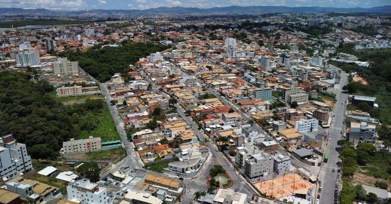 Panorama města Governador Valadares