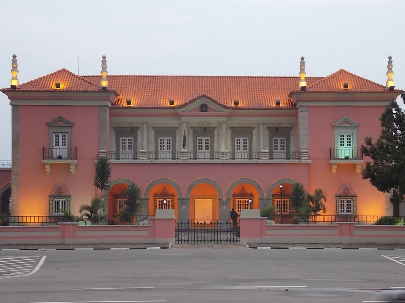 Skyline of Huambo