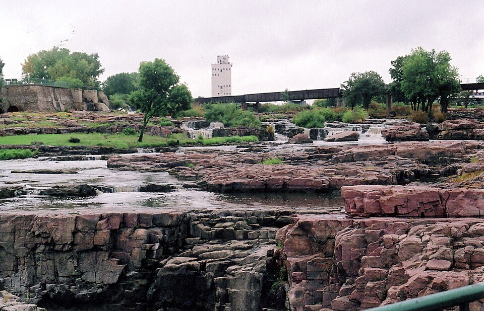 Sioux Falls, SD — Cost of Living, Housing & Relocation Guide [2026]